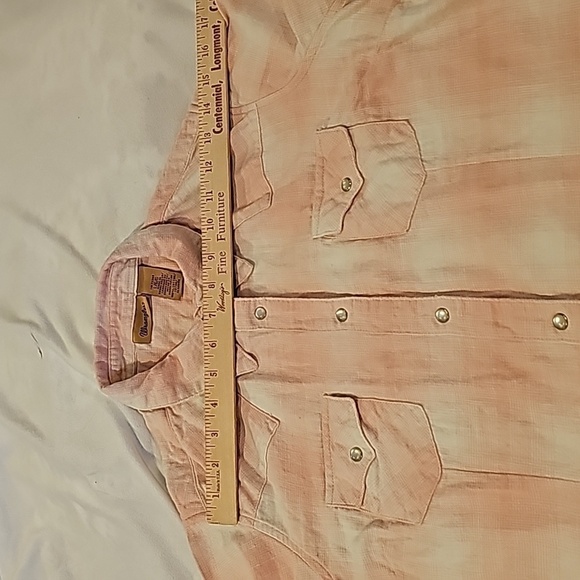 Wrangle retro pink plaid flannel pearl snap shirt Womans large  good condition - Picture 10 of 13